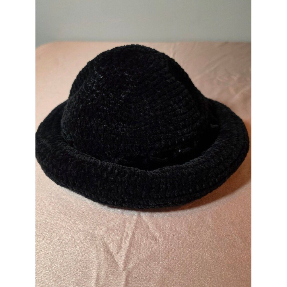 Outbrook Vintage Plush Black Rolled-Brim Bucket Hat